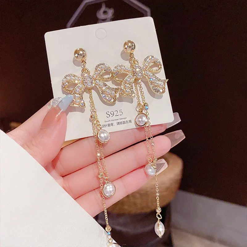 Women Earrings Long Tassel Rhinestone Drop Earrings Luxury Oversize Butterfly Crystal Dangle Earrings Wedding Party Jewelry
Women Earrings Long Tassel Rhinestone Drop Earrings Luxury Oversize Butterfly Crystal Dangle Earrings Wedding Party Jewelry