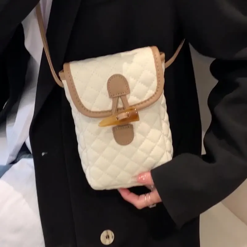 Yellow Mobile Phone Shoulder Bag Crossbody Case For Women 2022 Small Bag For The Mobile Quilted Luxury Designer Cell Phone Case
Yellow Mobile Phone Shoulder Bag Crossbody Case For Women 2022 Small Bag For The Mobile Quilted Luxury Designer Cell Phone Case