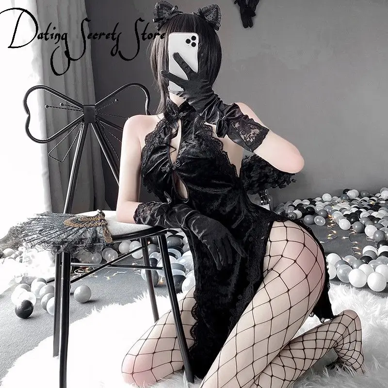 Chinese Traditional Style Cheongsam Sexy Lingerie Lace Back Hollow Out Chi Pao Uniform Black Velvet High Slit Dress 2022NEW
Chinese Traditional Style Cheongsam Sexy Lingerie Lace Back Hollow Out Chi Pao Uniform Black Velvet High Slit Dress 2022NEW