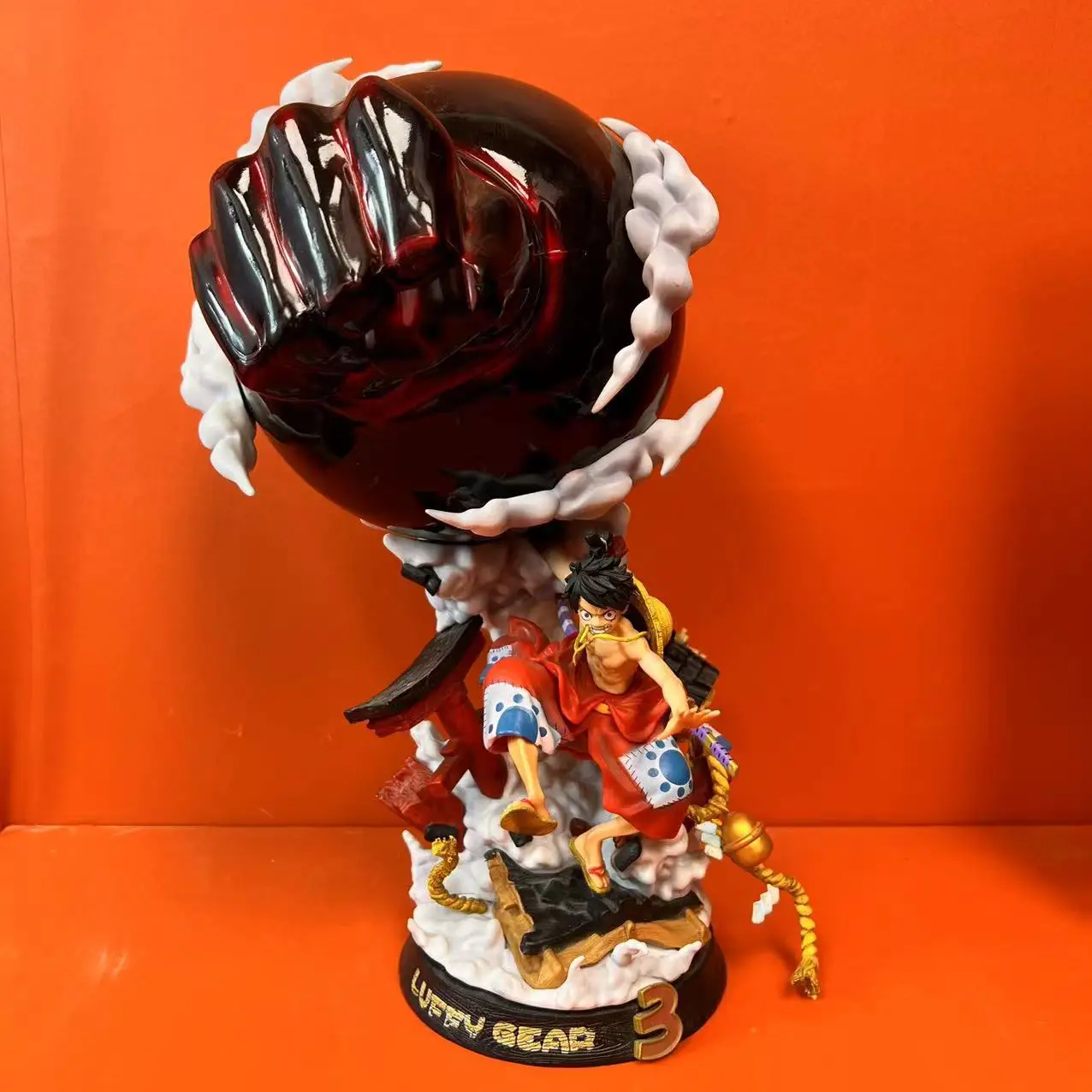 40 см новый стиль Bandai One Piece Аниме-фигурка GK статуя Луффи кимоно Ver полная длина снаряжение третья фотосессия экшн-фигурка игрушки
40 см новый стиль Bandai One Piece Аниме-фигурка GK статуя Луффи кимоно Ver полная длина снаряжение третья фотосессия экшн-фигурка игрушки