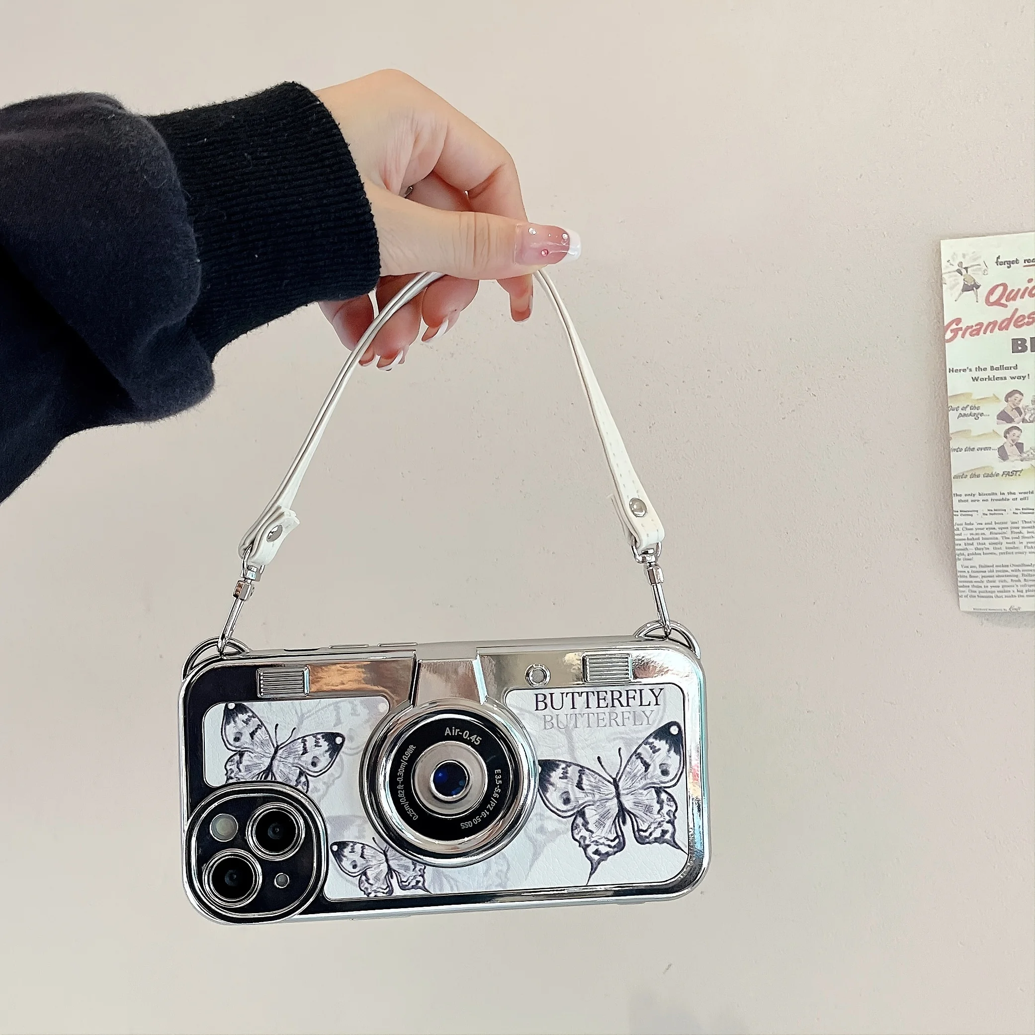 Black White Butterfly 3D Vintage Camera Retro Phone Case With Strap For iPhone 14 ProMax 13 12 11 Pro Max Lanyard Camera Cover
Black White Butterfly 3D Vintage Camera Retro Phone Case With Strap For iPhone 14 ProMax 13 12 11 Pro Max Lanyard Camera Cover