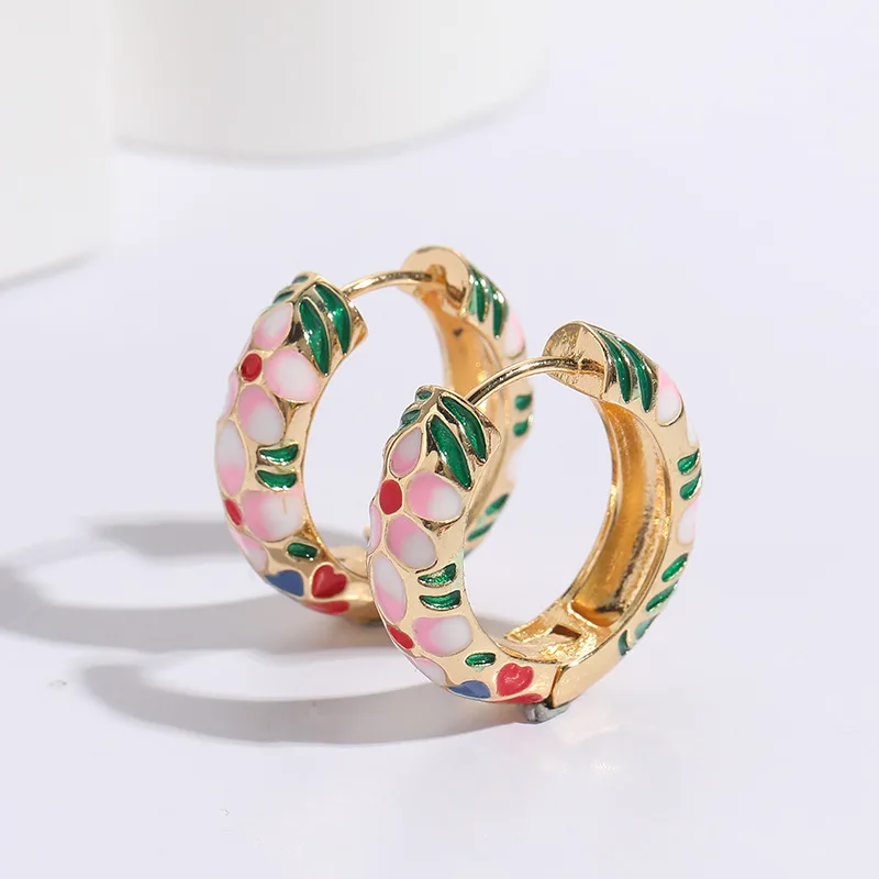 New Fashion Flower Drop Oil Small Earrings Pendant Silver Needle Women's Jewelry Color Enamel 14K Gold Ear Accessories
New Fashion Flower Drop Oil Small Earrings Pendant Silver Needle Women's Jewelry Color Enamel 14K Gold Ear Accessories