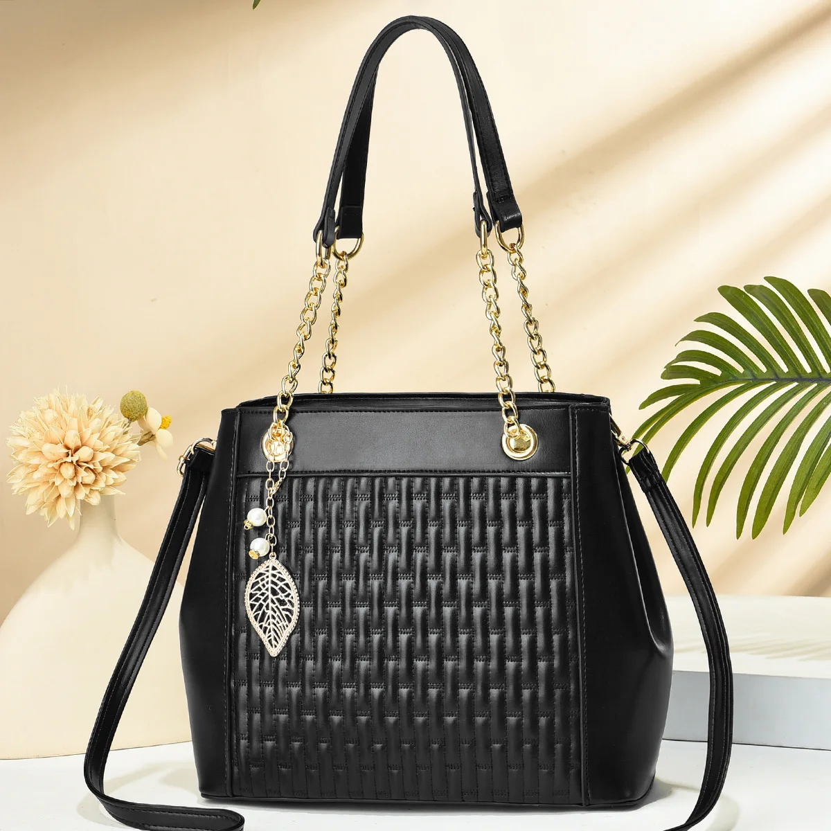 DL088-54 tote bags for women 2022 Autumn New Fashion All-Matching Elegant Tote Ladies Commuter Shoulder Bag
DL088-54 tote bags for women 2022 Autumn New Fashion All-Matching Elegant Tote Ladies Commuter Shoulder Bag