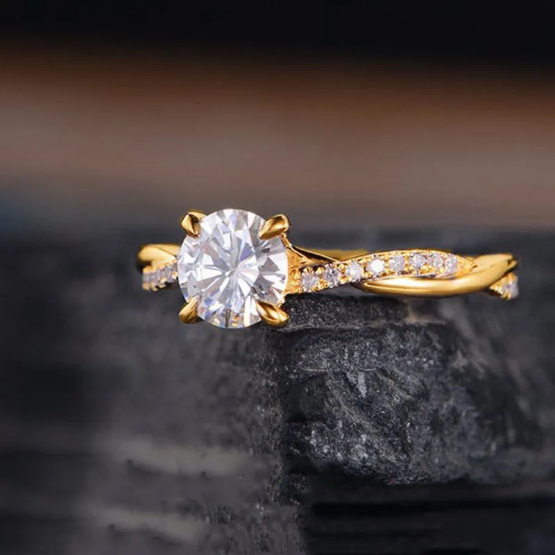 2022 New Twisted Delicate Zircon Gold Ring Women Fashion Wedding Engagement Jewelry Classic Four Claws Promise Ring for Women
2022 New Twisted Delicate Zircon Gold Ring Women Fashion Wedding Engagement Jewelry Classic Four Claws Promise Ring for Women