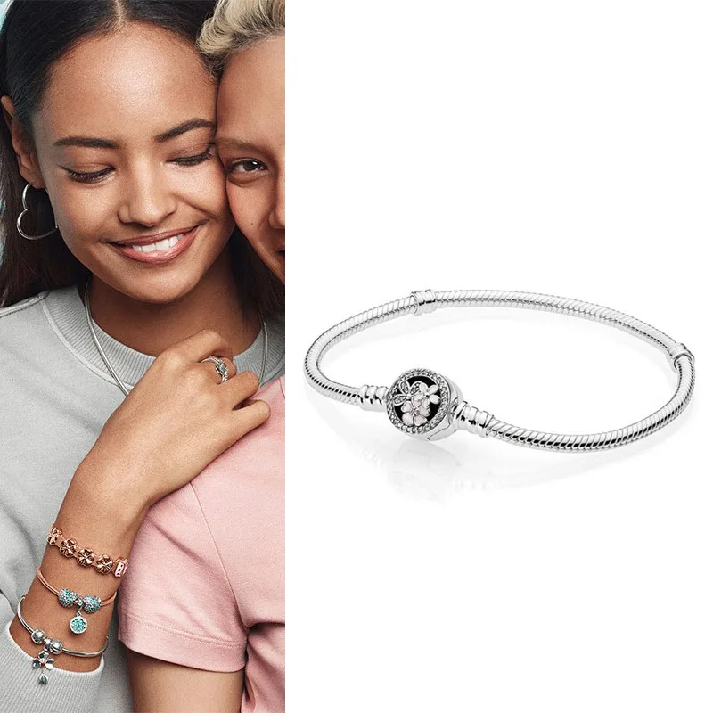 Original 925 Silver PAN Love Magnolia Fashion Women's Bracelet Is Suitable For Men's And Women's Classic Wedding Gifts
Original 925 Silver PAN Love Magnolia Fashion Women's Bracelet Is Suitable For Men's And Women's Classic Wedding Gifts