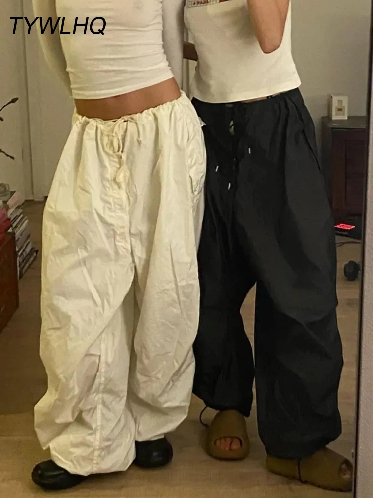 White Cargo Pants Women Streetwear Fashion Overalls Big Pocket Patchwork Casual Pants Drawstring Low Waist Baggy Trouser Lady
White Cargo Pants Women Streetwear Fashion Overalls Big Pocket Patchwork Casual Pants Drawstring Low Waist Baggy Trouser Lady
