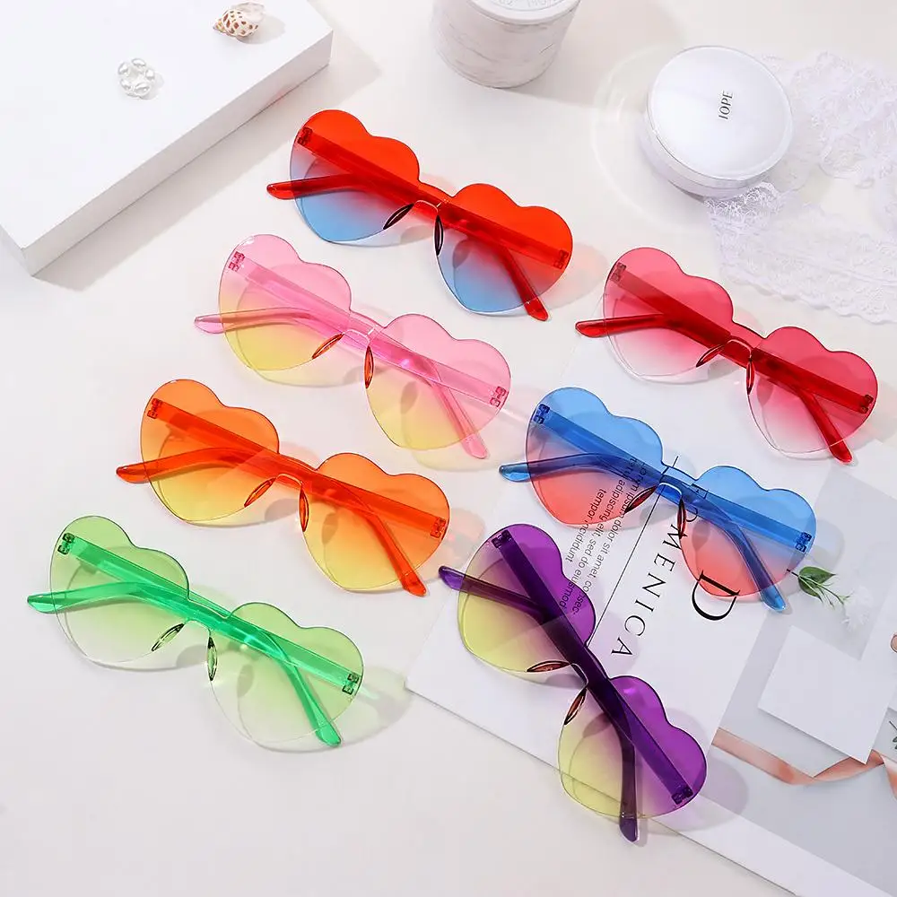 Women Fashion Heart Shaped Effects Glasses Watch The Lights Change To Heart Shape At Night Diffraction Glasses Female Sunglasses
Women Fashion Heart Shaped Effects Glasses Watch The Lights Change To Heart Shape At Night Diffraction Glasses Female Sunglasses