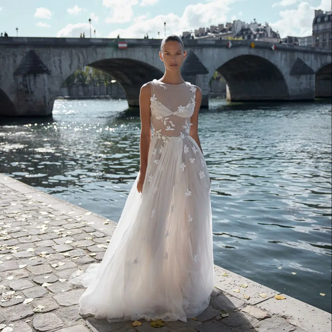 Beach Boho A-Line Wedding Dress Sexy Illusjion O-Neck 3D Floral Applique Sequined Bridal Gown Pleated Backless Vestidos De Noiva
Beach Boho A-Line Wedding Dress Sexy Illusjion O-Neck 3D Floral Applique Sequined Bridal Gown Pleated Backless Vestidos De Noiva