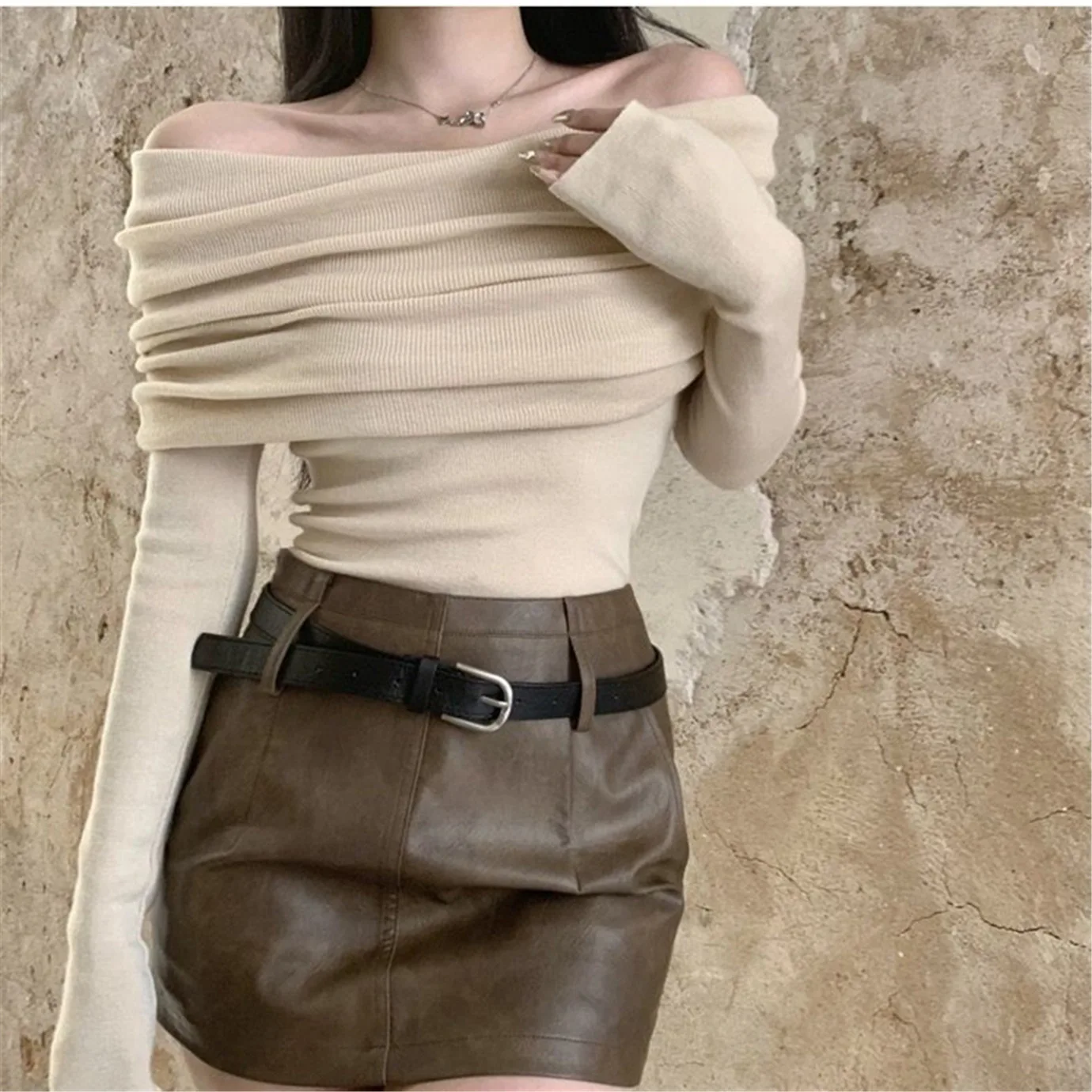 French style gentle top autumn temperament slim kink off-the-shoulder wool sweater female niche
French style gentle top autumn temperament slim kink off-the-shoulder wool sweater female niche