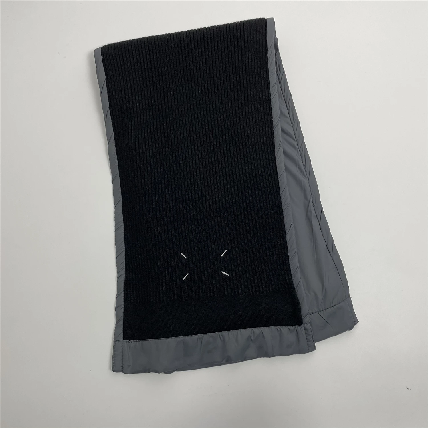121032 Autumn Winter Fashion Classic Trendy Brand Luxury Design Casual Knitted Scarf Keep Simple Warm Scarf M6
121032 Autumn Winter Fashion Classic Trendy Brand Luxury Design Casual Knitted Scarf Keep Simple Warm Scarf M6