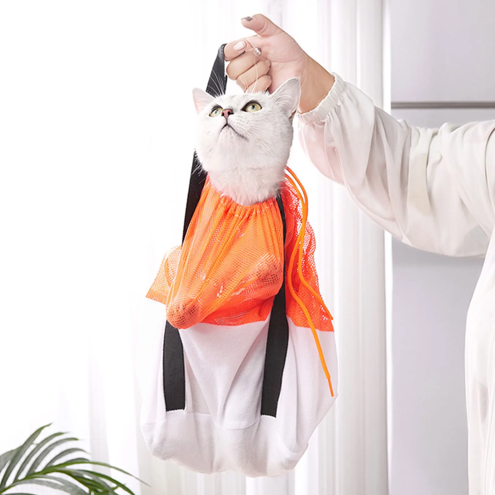 Mesh Cat Grooming Bathing Bag Adjustable Cats Washing Bags For Pet Nail Trimming Injecting Anti Scratch Bite Restraint 40*45cm
Mesh Cat Grooming Bathing Bag Adjustable Cats Washing Bags For Pet Nail Trimming Injecting Anti Scratch Bite Restraint 40*45cm
