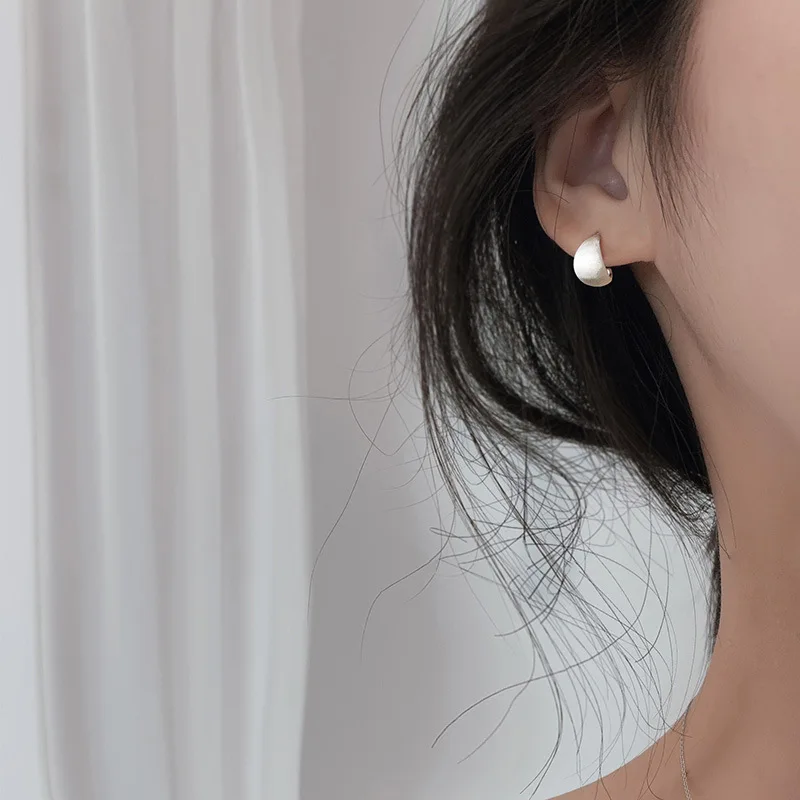 New Frosted Trendy Minimalist Semicircle Geometry Earrings For Women Punk Jewelry Vintage Earring
New Frosted Trendy Minimalist Semicircle Geometry Earrings For Women Punk Jewelry Vintage Earring