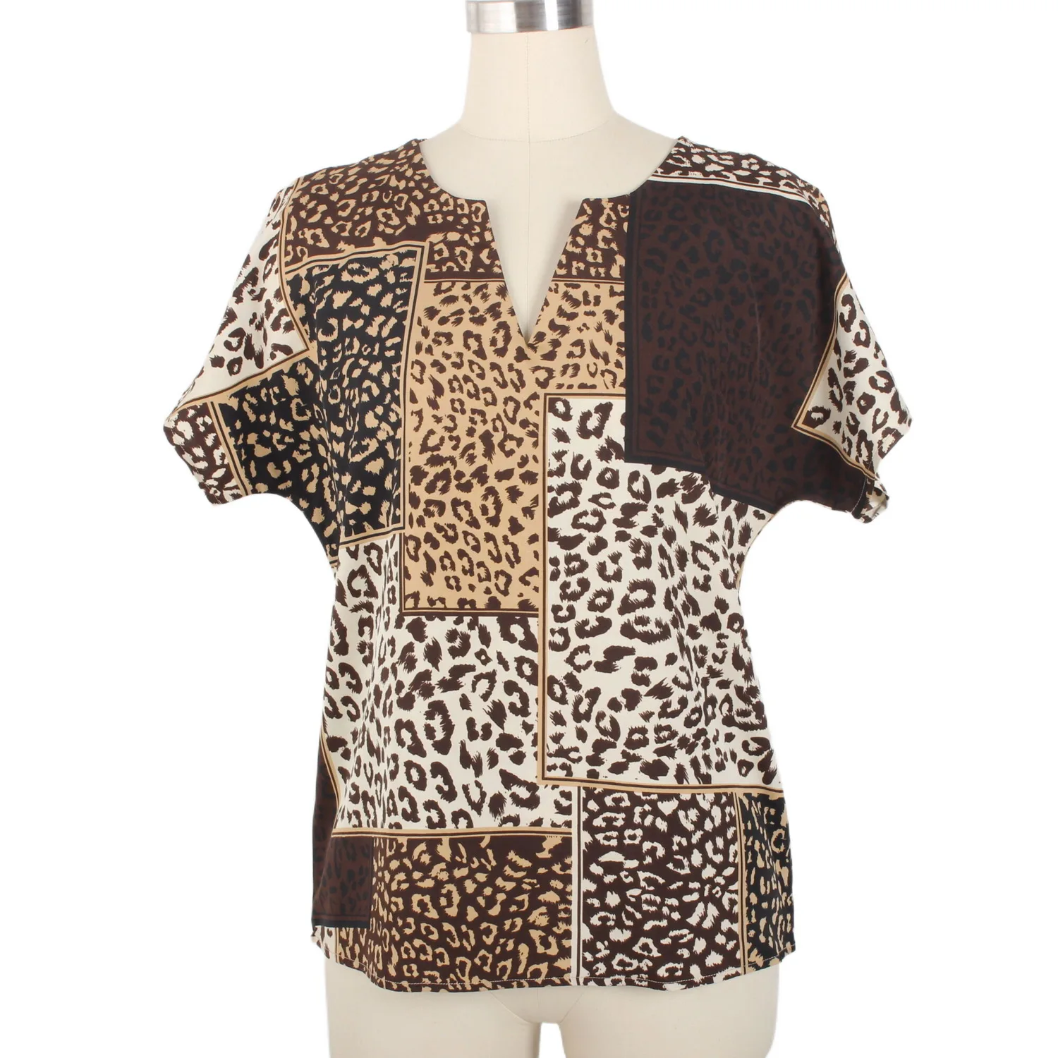 High Quality Custom Patchwork Leopard Batwing Short Sleeve Notched Neck Casual Ladies Tops Shirts Blouse For Women Mother Classy
High Quality Custom Patchwork Leopard Batwing Short Sleeve Notched Neck Casual Ladies Tops Shirts Blouse For Women Mother Classy
