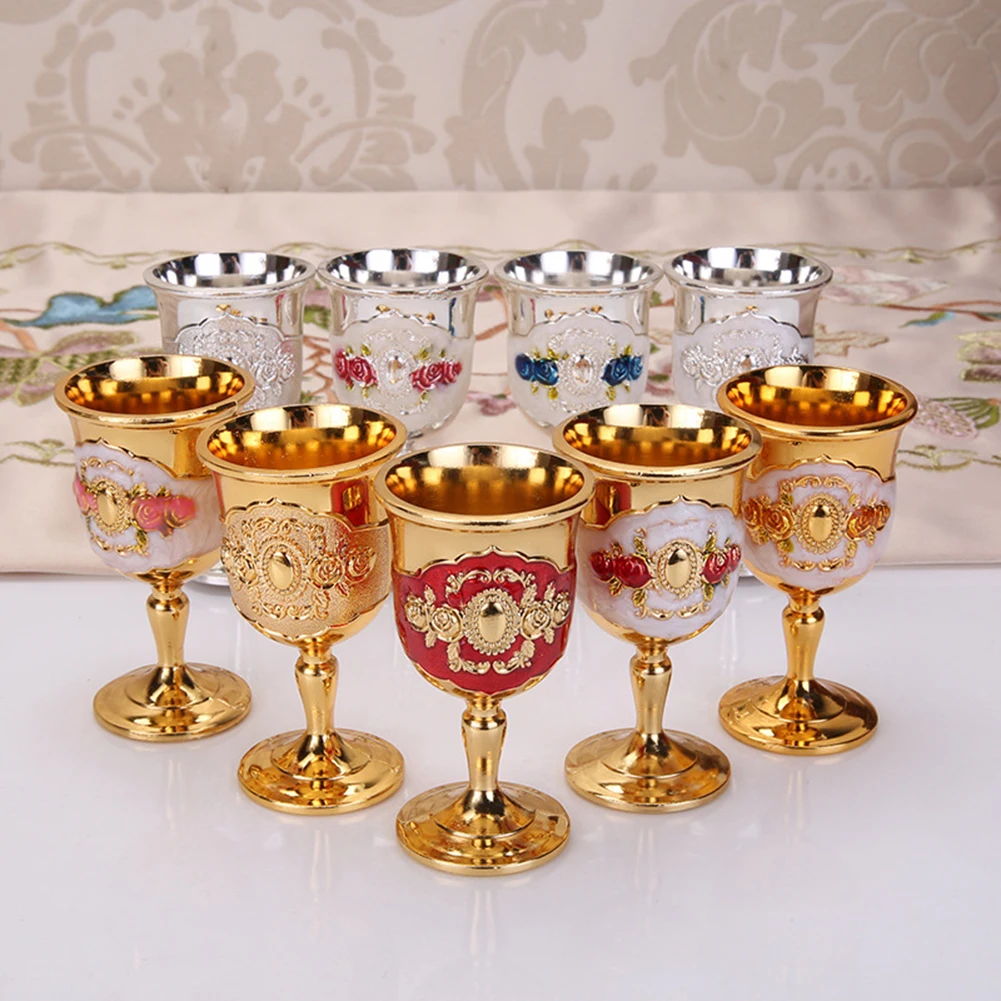 30ML Wine Glasses Champagne Glasses Beverage Goblet Cocktail Cup Gold Vintage European Style Creative Gift For Bar Drinkware
30ML Wine Glasses Champagne Glasses Beverage Goblet Cocktail Cup Gold Vintage European Style Creative Gift For Bar Drinkware