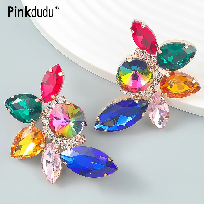 Pinkdudu Fashion Alloy Inlaid Rhinestone Stud Earrings Boho Geometric Stained Glass Floral Earrings for Women Jewelry PD861
Pinkdudu Fashion Alloy Inlaid Rhinestone Stud Earrings Boho Geometric Stained Glass Floral Earrings for Women Jewelry PD861