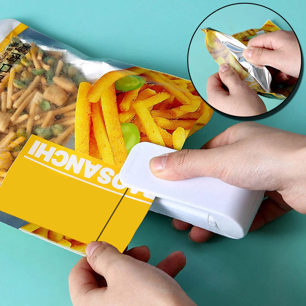 Sealed Bag Clip Mini Plastic Bag Sealer Machine Storage Bag Clip Sealing Machine Portable Sealer Packing Seal Kitchen Gadgets
Sealed Bag Clip Mini Plastic Bag Sealer Machine Storage Bag Clip Sealing Machine Portable Sealer Packing Seal Kitchen Gadgets