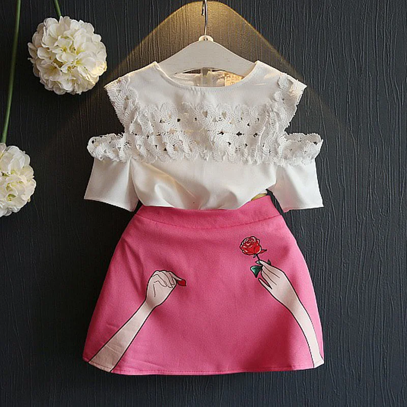 Sweet Girl Set Short Sleeve T-shirts+Pink Skirt 2pcs Girls Clothes Sets Hollow Fashion Girls Suits 2-6 Years
Sweet Girl Set Short Sleeve T-shirts+Pink Skirt 2pcs Girls Clothes Sets Hollow Fashion Girls Suits 2-6 Years