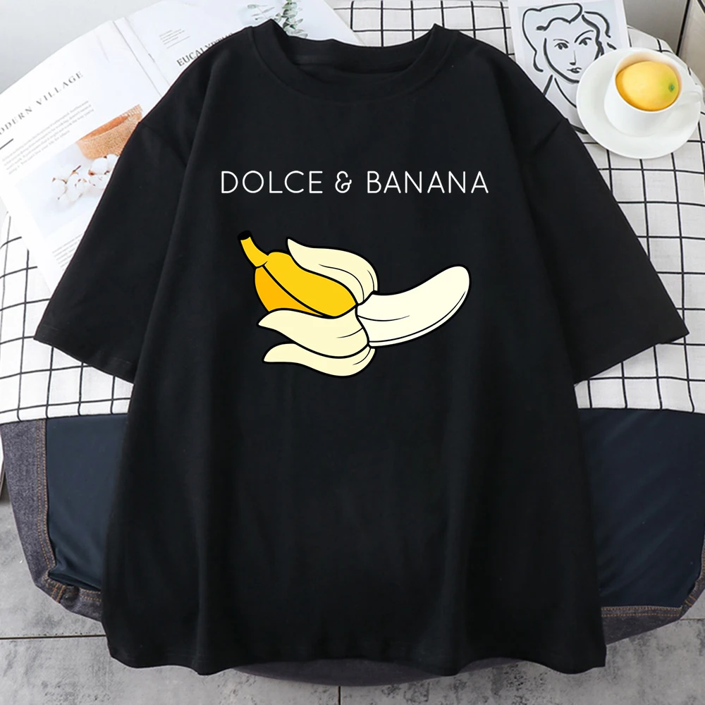 Новые креативные хлопковые футболки с принтом Dolce Banana, модная мягкая Спортивная дышащая одежда с коротким рукавом, повседневные мужские топы большого размера
Новые креативные хлопковые футболки с принтом Dolce Banana, модная мягкая Спортивная дышащая одежда с коротким рукавом, повседневные мужские топы большого размера