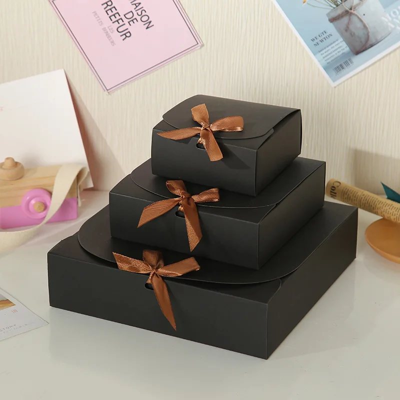 12PCS White/Kraft/Black Wedding Candy Pouch Kraft Paper Square Seal Box Little Ribbon Bow Birthday Party Supplies Gift Box
12PCS White/Kraft/Black Wedding Candy Pouch Kraft Paper Square Seal Box Little Ribbon Bow Birthday Party Supplies Gift Box