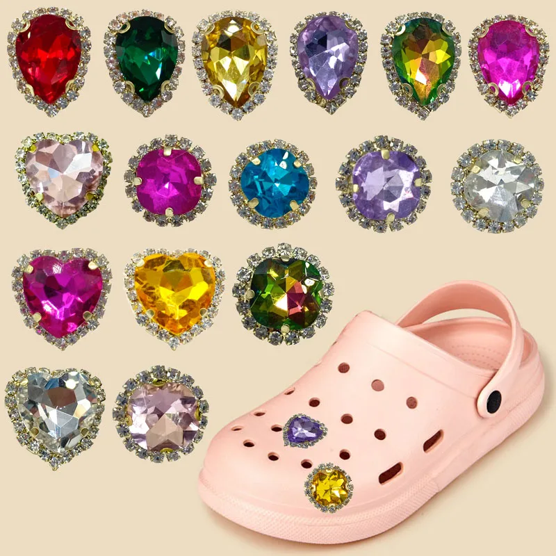 1pcs Heart-Shaped Gem Shoe Charms Bling Luxury Gem Emerald Croc Charm Metal Shoe Decoration for Clog Women Sandal Ornaments
1pcs Heart-Shaped Gem Shoe Charms Bling Luxury Gem Emerald Croc Charm Metal Shoe Decoration for Clog Women Sandal Ornaments