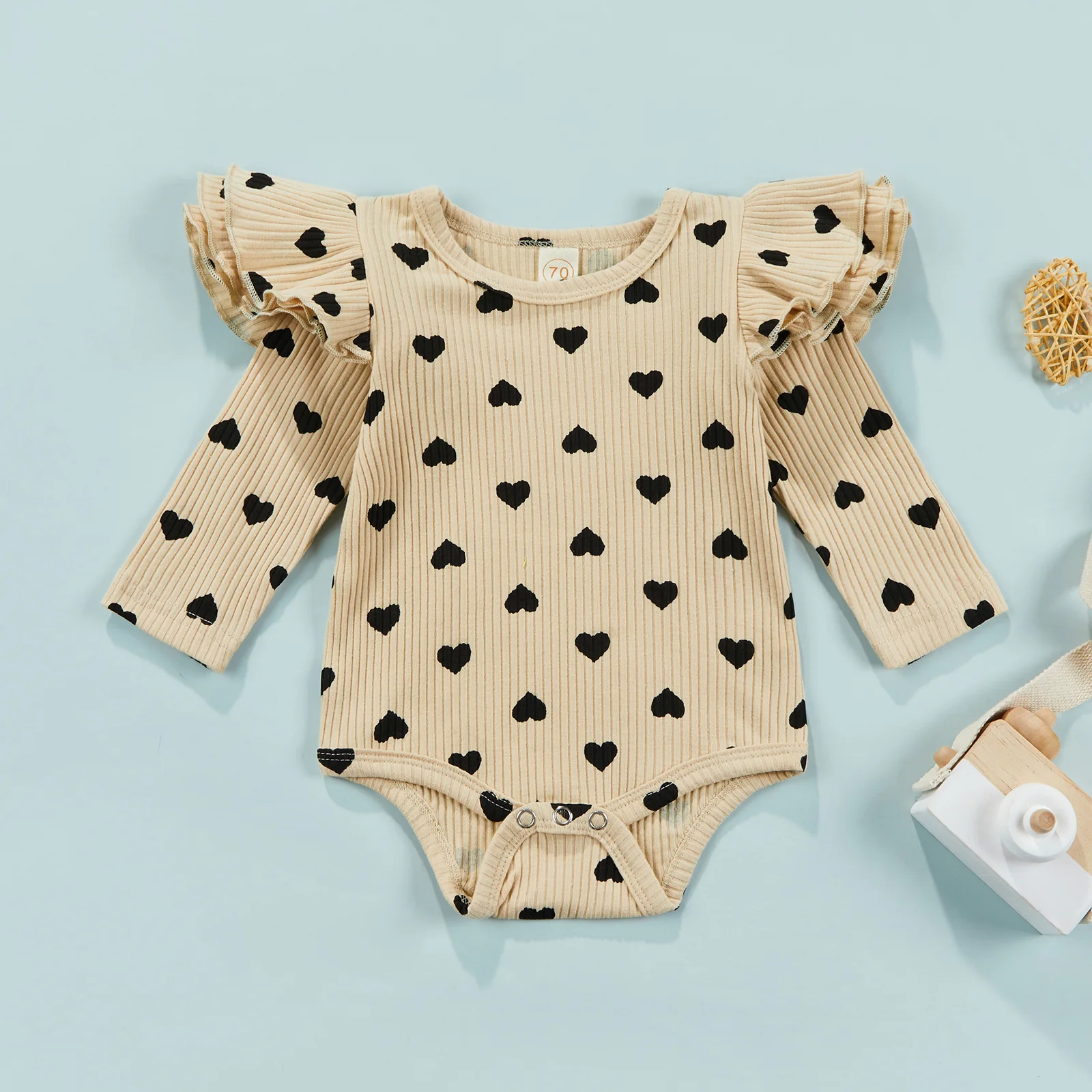 Newborn Baby Hearts Pattern Bodysuit Ruffle Long Sleeve Round Collar Ribbed Romper Short Jumpsuit Valentine's Day Clothes
Newborn Baby Hearts Pattern Bodysuit Ruffle Long Sleeve Round Collar Ribbed Romper Short Jumpsuit Valentine's Day Clothes