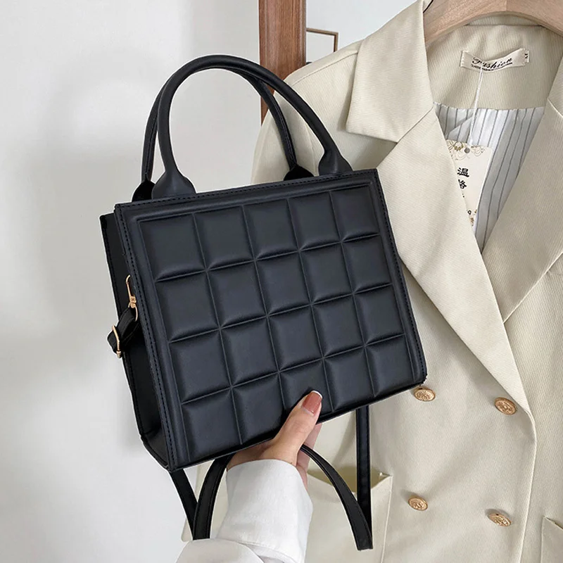 New Luxury Handbags Designer Women Shoulder Bag Fashion Plaid PU Leather Crossbody Bags Square Small Top-handle Bags Tote
New Luxury Handbags Designer Women Shoulder Bag Fashion Plaid PU Leather Crossbody Bags Square Small Top-handle Bags Tote