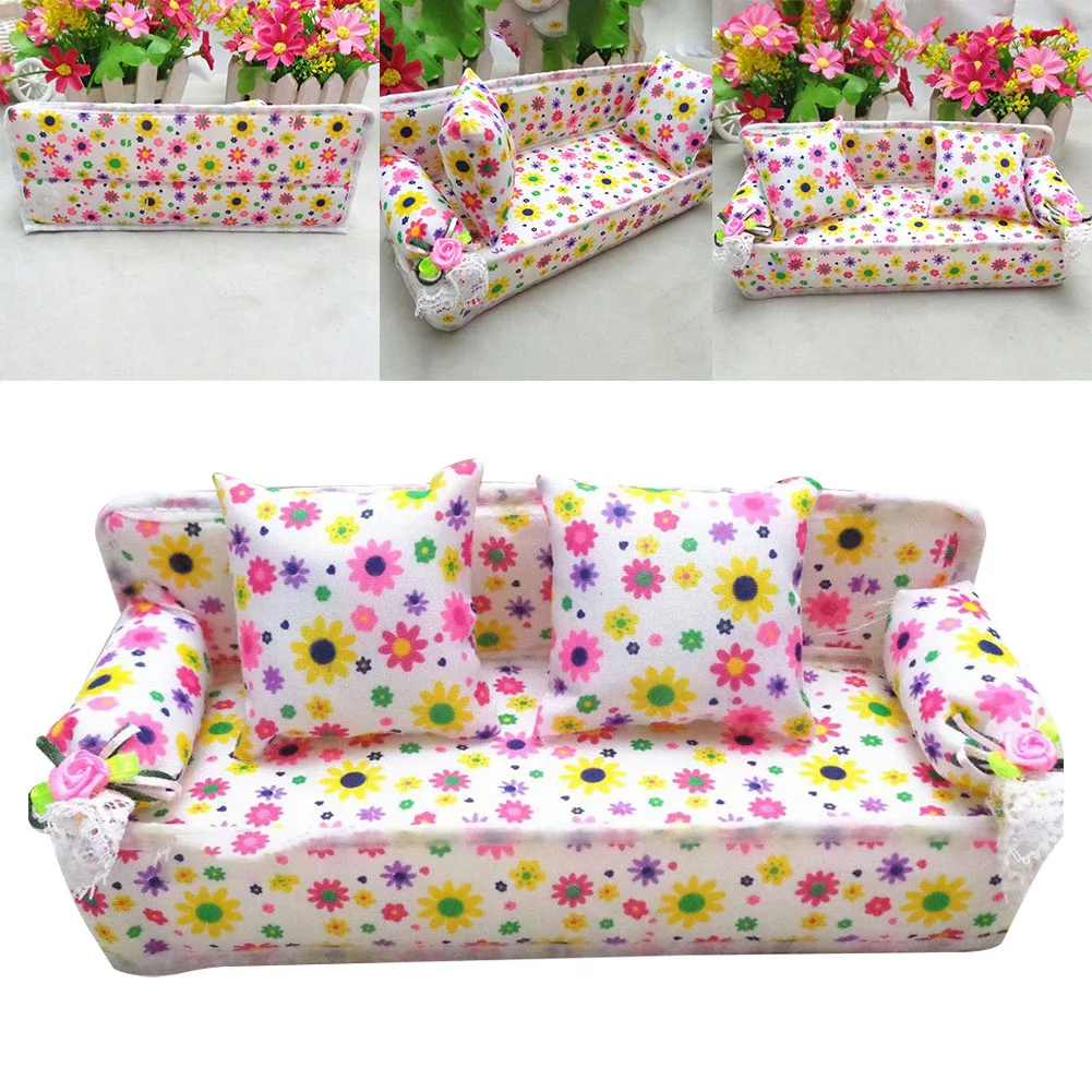 Flower Cloth Sofa Couch 2 Cushions Cute Dollhouse Furniture Chair Living Room Doll Accessories Doll House Girl Toy
Flower Cloth Sofa Couch 2 Cushions Cute Dollhouse Furniture Chair Living Room Doll Accessories Doll House Girl Toy