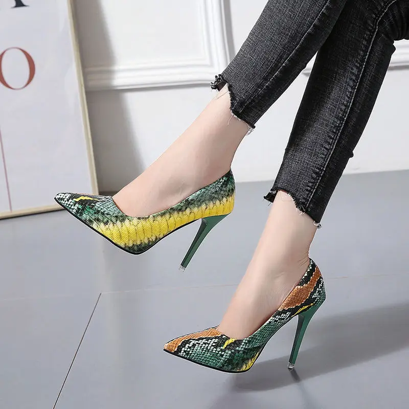 FHANCHU 2022 New Fashion High Heels Woman,Big Size Spring Shoes,Women Pumps,Pointed Toe,Snakae Pattern Mixed Colors,Dropship
FHANCHU 2022 New Fashion High Heels Woman,Big Size Spring Shoes,Women Pumps,Pointed Toe,Snakae Pattern Mixed Colors,Dropship