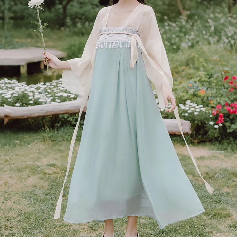 Square Collar Commuter Seven-Point Bell-Sleeved Women'S Summer Retro Pearl Tassel Embroidery Comfortable High Waist Loose Dress
Square Collar Commuter Seven-Point Bell-Sleeved Women'S Summer Retro Pearl Tassel Embroidery Comfortable High Waist Loose Dress