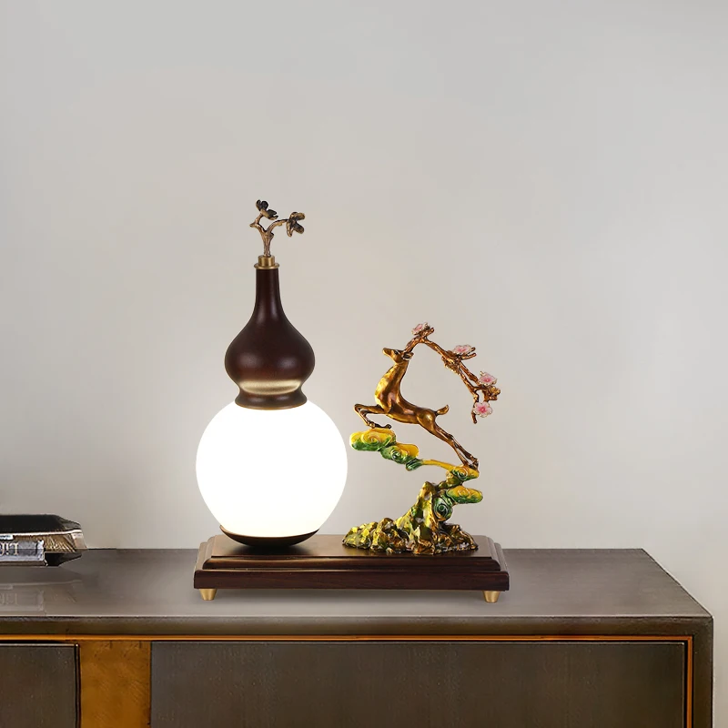 Новая настольная лампа FQ в китайском стиле, прикроватное освещение из массива дерева для спальни, минималистичное креативное атмосферное о...
Новая настольная лампа FQ в китайском стиле, прикроватное освещение из массива дерева для спальни, минималистичное креативное атмосферное о...