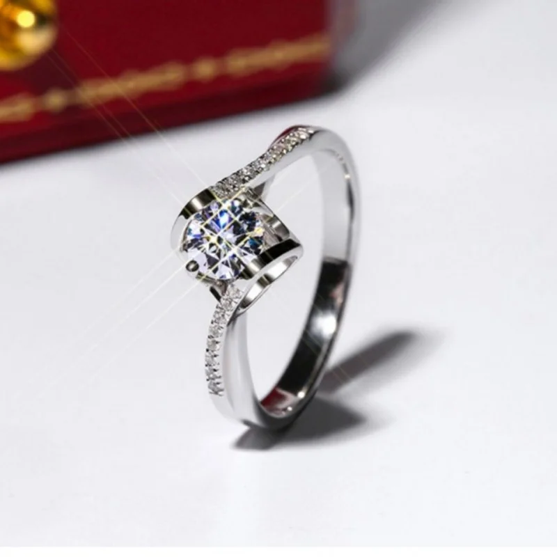 Disney 1 /2Carat Angel Kiss Opening and Closing ''Ring Female Simulation Diamond Ring Silver Finger for Marriage
Disney 1 /2Carat Angel Kiss Opening and Closing ''Ring Female Simulation Diamond Ring Silver Finger for Marriage