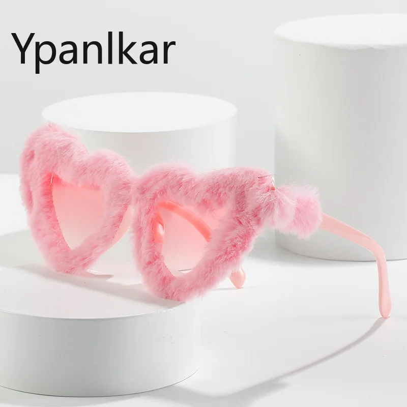 2022 Summer New Plush Sunglasses Love Heart Gradient Pink Glasses Funny Heart Shape Women Sunglasses
2022 Summer New Plush Sunglasses Love Heart Gradient Pink Glasses Funny Heart Shape Women Sunglasses