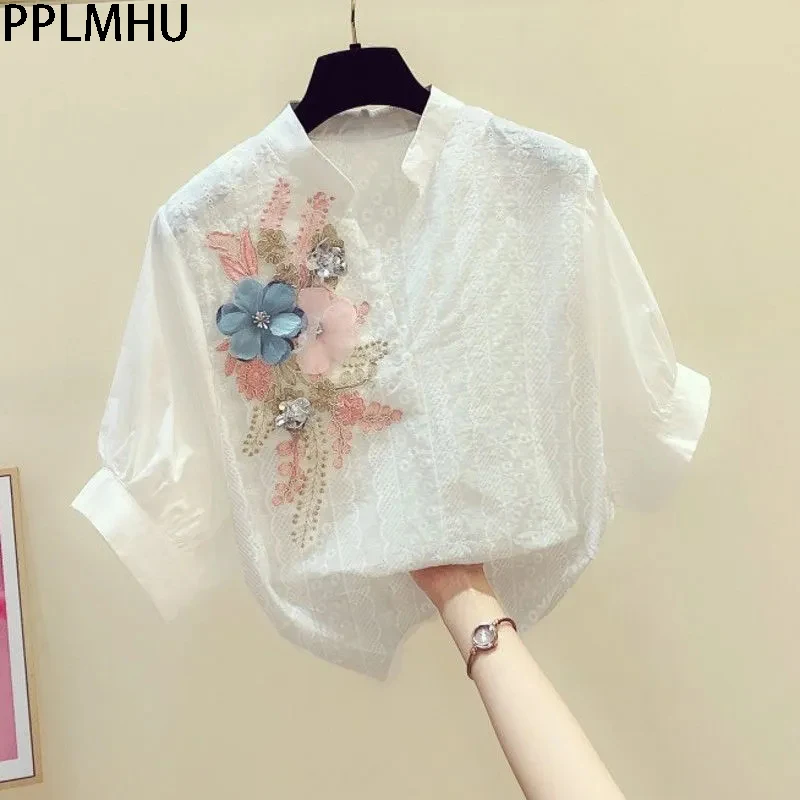 Spring Fashion Embroidery Pure Cotton Shirt Women Fashion Half Sleeve V-Neck Korean Blouse Tops Ladies Lightweight Floral Tops
Spring Fashion Embroidery Pure Cotton Shirt Women Fashion Half Sleeve V-Neck Korean Blouse Tops Ladies Lightweight Floral Tops