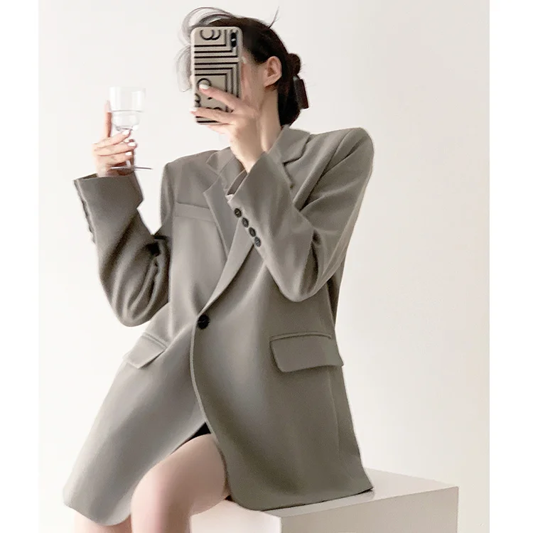 Spring and autumn new loose silhouette gray suit jacket women's senior design sense minority Korean casual suit
Spring and autumn new loose silhouette gray suit jacket women's senior design sense minority Korean casual suit