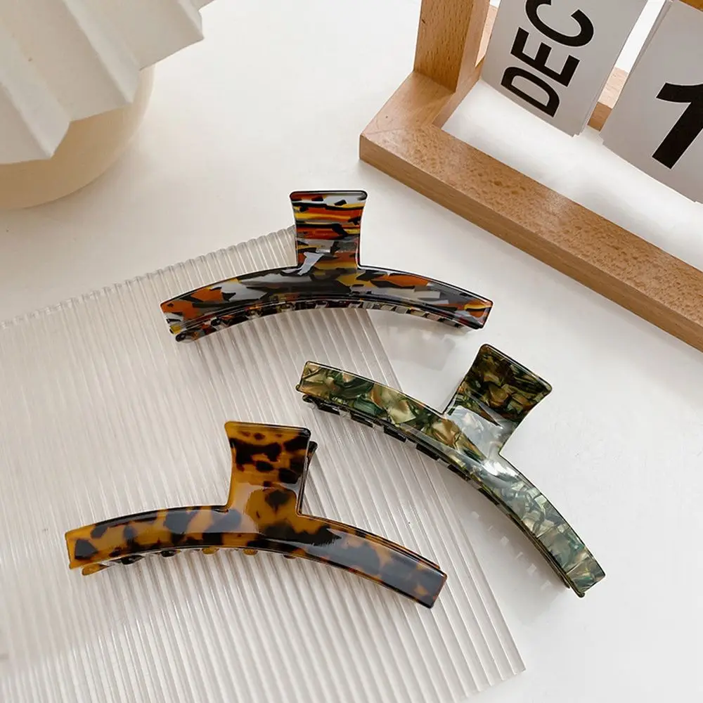Fashion Vintage Large Sweet Elegant Retro Female Acetic Acid Hair Crab Clip Shark Clip Headwear Korean Style Hair Claw
Fashion Vintage Large Sweet Elegant Retro Female Acetic Acid Hair Crab Clip Shark Clip Headwear Korean Style Hair Claw