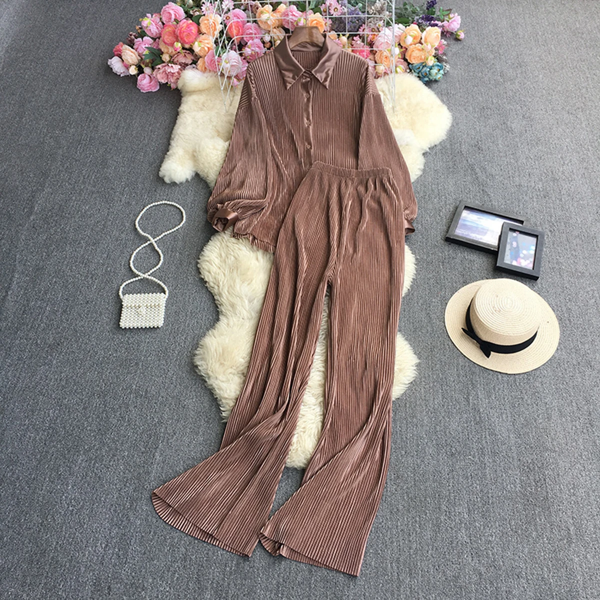 25 Colors Fashion Pleated Two Piece Sets Long Sleeve Shirts + Wide-leg Straight Pants Casual Sets Daily Loose Trouser Women Suit
25 Colors Fashion Pleated Two Piece Sets Long Sleeve Shirts + Wide-leg Straight Pants Casual Sets Daily Loose Trouser Women Suit