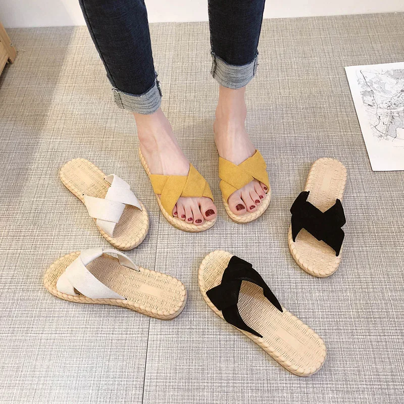 Shoes Woman 2022 Slippers Flat Pantofle Flock Shale Female Beach Low Luxury Slides New Sabot Designer Fabric Basic Fashion Rubbe
Shoes Woman 2022 Slippers Flat Pantofle Flock Shale Female Beach Low Luxury Slides New Sabot Designer Fabric Basic Fashion Rubbe