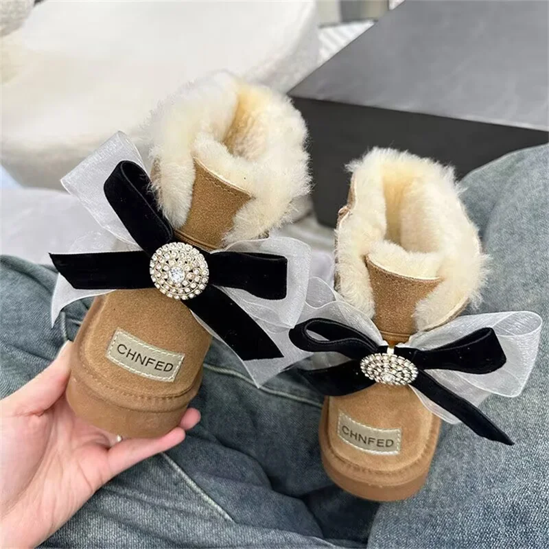 Silver rhine-diamond hand custom velvet and warm fur one boot ribbon 100 big size women 35-39
Silver rhine-diamond hand custom velvet and warm fur one boot ribbon 100 big size women 35-39