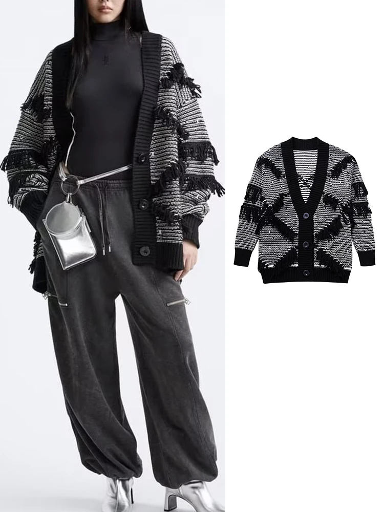 TRAF Thick Sweater Cardigan Women V-neck Button-up Casual Sweater Autumn Winter Female Pattern Loose Knit Cardigans Coat
TRAF Thick Sweater Cardigan Women V-neck Button-up Casual Sweater Autumn Winter Female Pattern Loose Knit Cardigans Coat