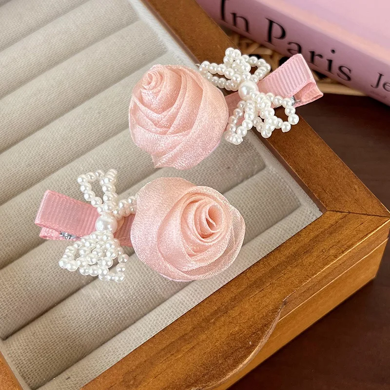 New French Style Pink Rose Hairpin for Women Temperament Fabric Girls Hair Accessories Headwear Party
New French Style Pink Rose Hairpin for Women Temperament Fabric Girls Hair Accessories Headwear Party