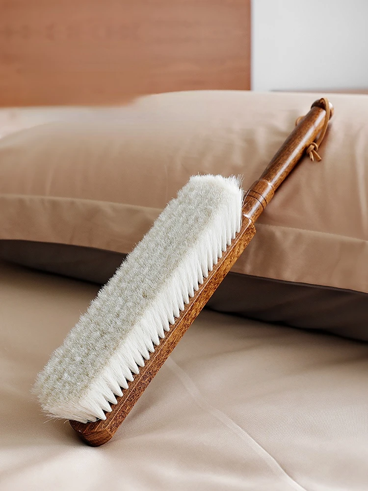 Sweep bed brush household wooden handle soft hair sweep sofa broom large dust removal brush artifact housework cleaning
Sweep bed brush household wooden handle soft hair sweep sofa broom large dust removal brush artifact housework cleaning