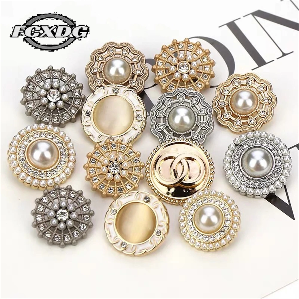 10pcs Luxury Clothes Decoration Pearl Buttons Embellishments for Clothing Fashion Buttons with Rhinestones Golden Blouse Buttons
10pcs Luxury Clothes Decoration Pearl Buttons Embellishments for Clothing Fashion Buttons with Rhinestones Golden Blouse Buttons