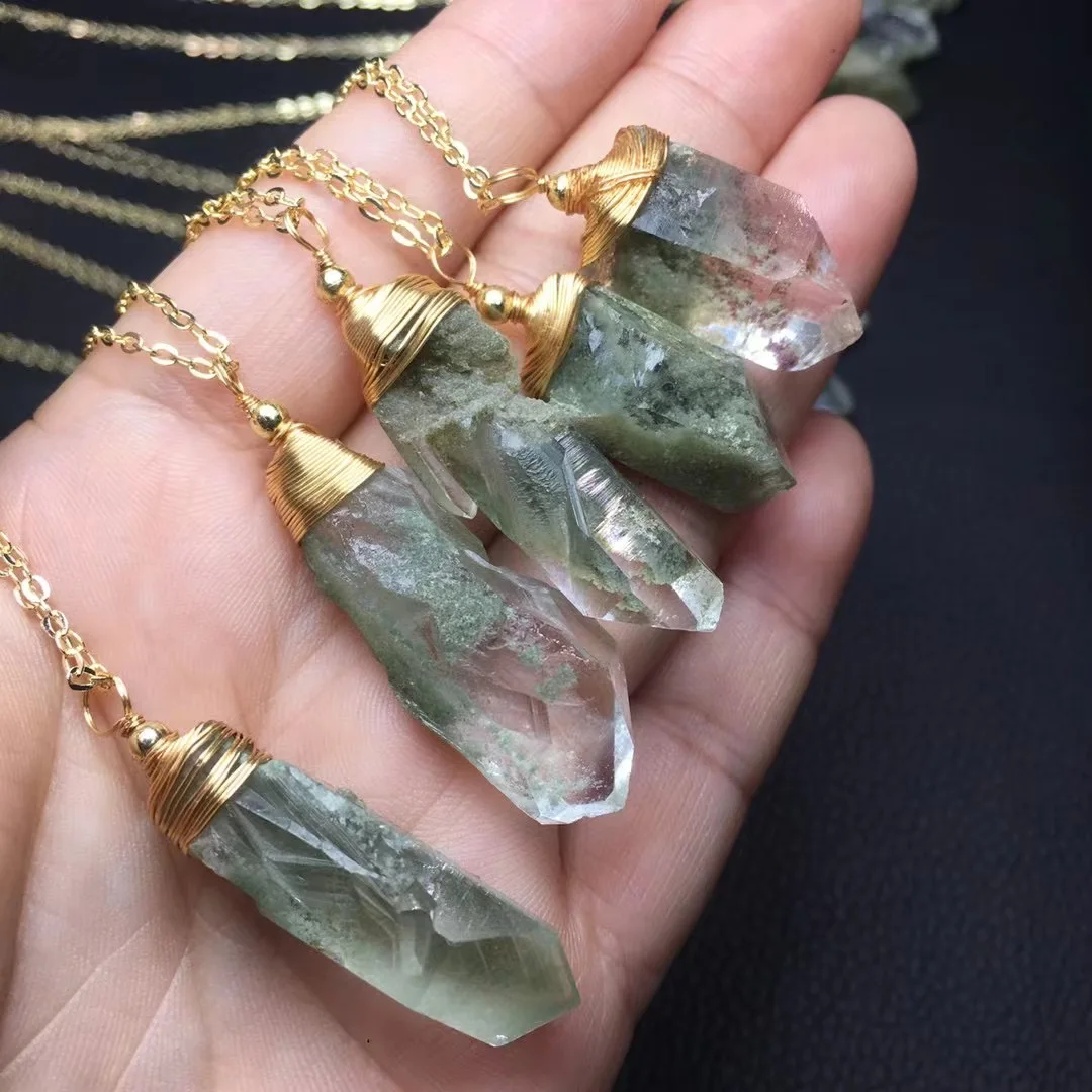 1 Pc Fengbaowu Natural Energy Crystal Green Phantom Quartz Lodolite Column Point Wire Wrapping Pendant Reiki Healing Stone Gift
1 Pc Fengbaowu Natural Energy Crystal Green Phantom Quartz Lodolite Column Point Wire Wrapping Pendant Reiki Healing Stone Gift