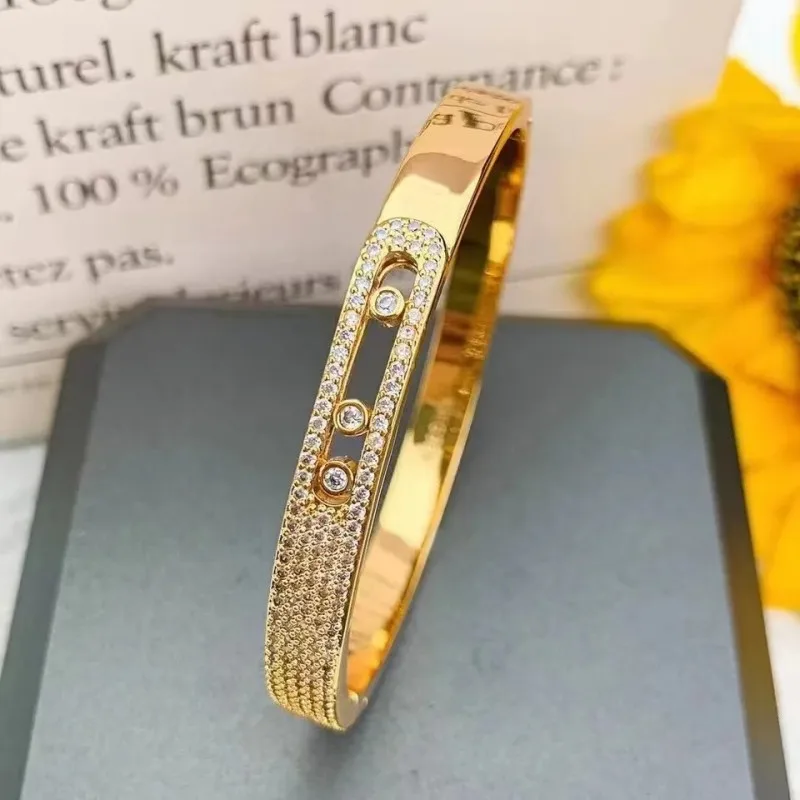 2023 New Fashion Luxury Jewelry Women Zircon S925 Silver Bracelets Men Plating 18K Gold Bracelet Valentine's Day Gift
2023 New Fashion Luxury Jewelry Women Zircon S925 Silver Bracelets Men Plating 18K Gold Bracelet Valentine's Day Gift