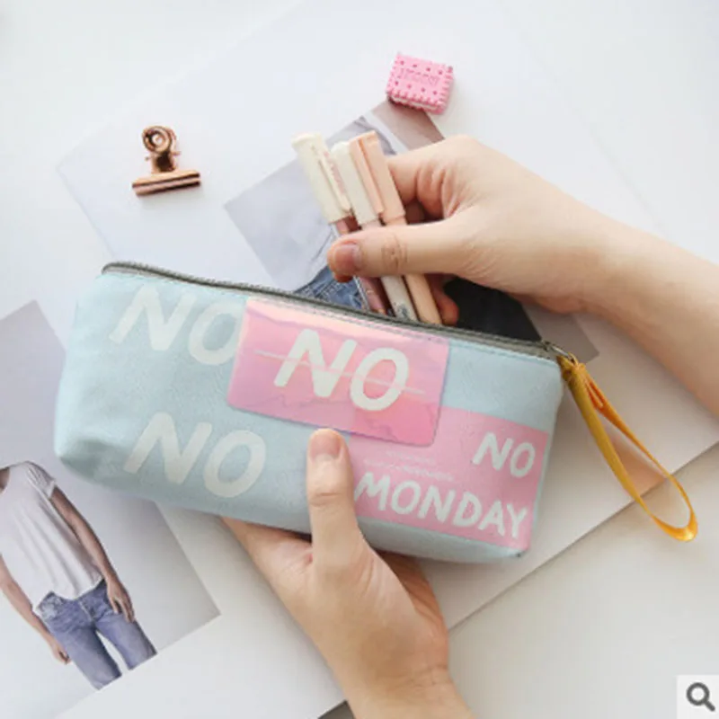 Cute Kawaii Letter Printed Simple Bag Daisy Zipper Pencil Cases Laser Pencil Case Pen Bags School Supplies 4 Colors
Cute Kawaii Letter Printed Simple Bag Daisy Zipper Pencil Cases Laser Pencil Case Pen Bags School Supplies 4 Colors