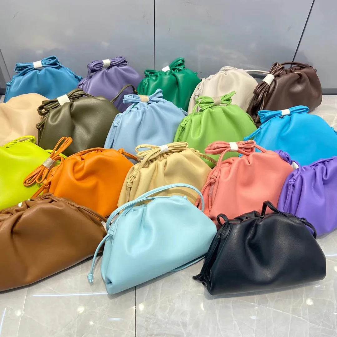 Genuine Leather Cloud Bag Crossbody Dumpling Bag Small Bag Female 2021 New Leather Bag MiuMiu Bag Underarm Bag
Genuine Leather Cloud Bag Crossbody Dumpling Bag Small Bag Female 2021 New Leather Bag MiuMiu Bag Underarm Bag