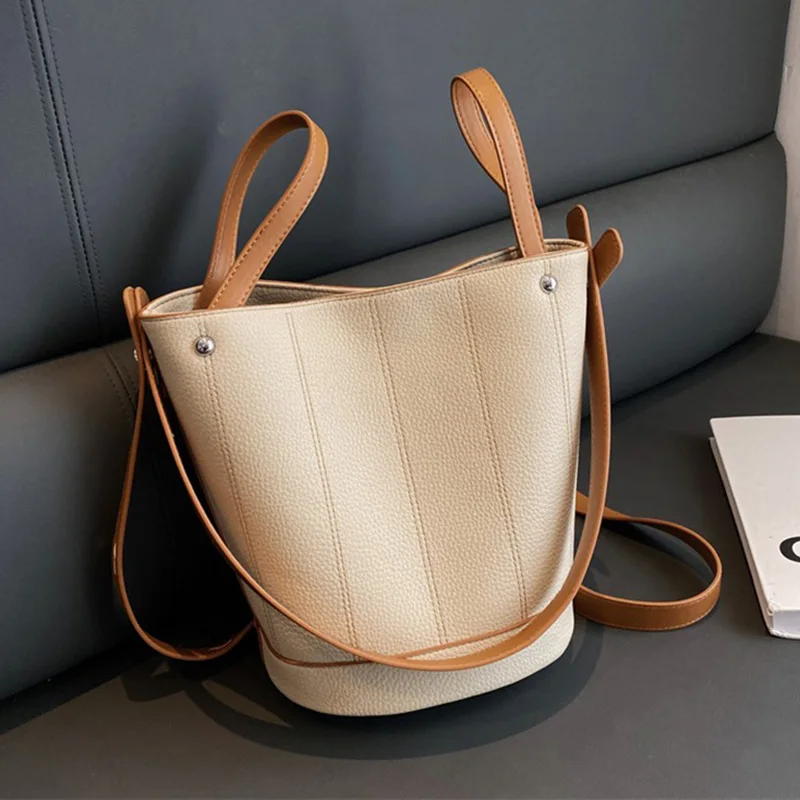 New Designer High Quality Women Leather Shoulder Bag Totes Handbag Large Capacity Purse Solid Color Woman Shopper Cross Body Bag
New Designer High Quality Women Leather Shoulder Bag Totes Handbag Large Capacity Purse Solid Color Woman Shopper Cross Body Bag