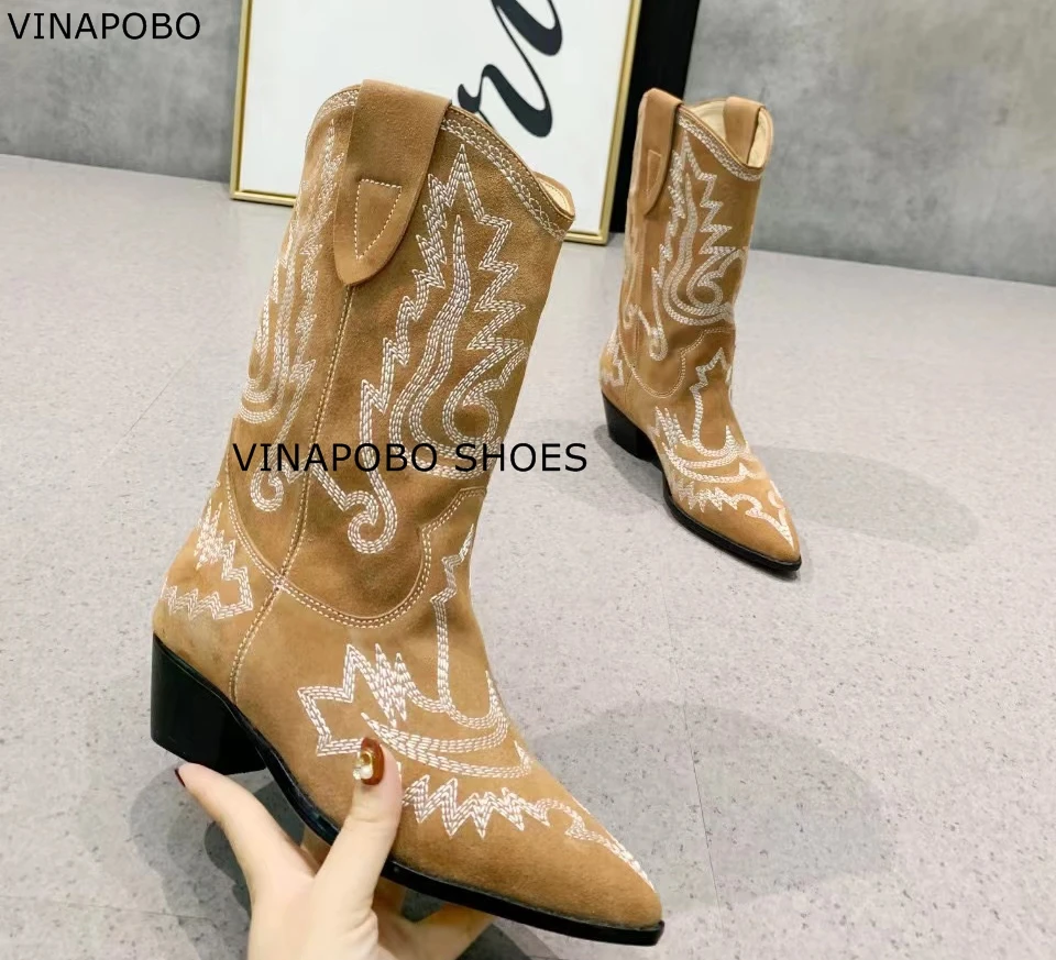 Vinapobo Embroidery thick Heel Western Cowboy Boots Women Pointed Toe Black Mid-Calf Fashion Suede Leather Western Booties
Vinapobo Embroidery thick Heel Western Cowboy Boots Women Pointed Toe Black Mid-Calf Fashion Suede Leather Western Booties