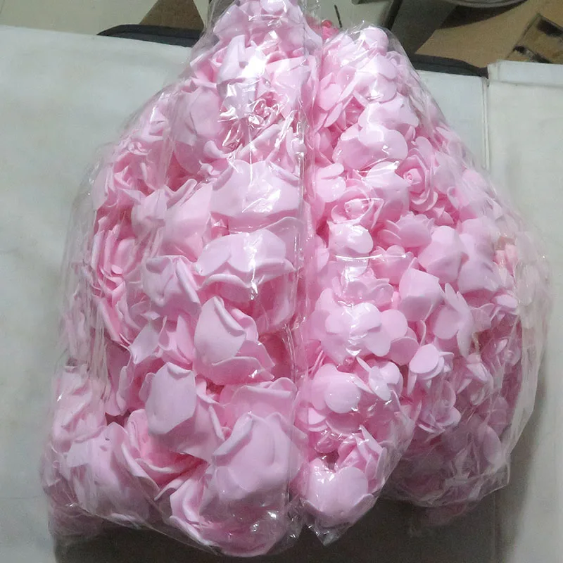 100/500/600pcs of 7cm 3.5cm PE foam Rose Head artificial Flower Large pink foam flowers DIY Bridal flower bouquet wedding decor
100/500/600pcs of 7cm 3.5cm PE foam Rose Head artificial Flower Large pink foam flowers DIY Bridal flower bouquet wedding decor