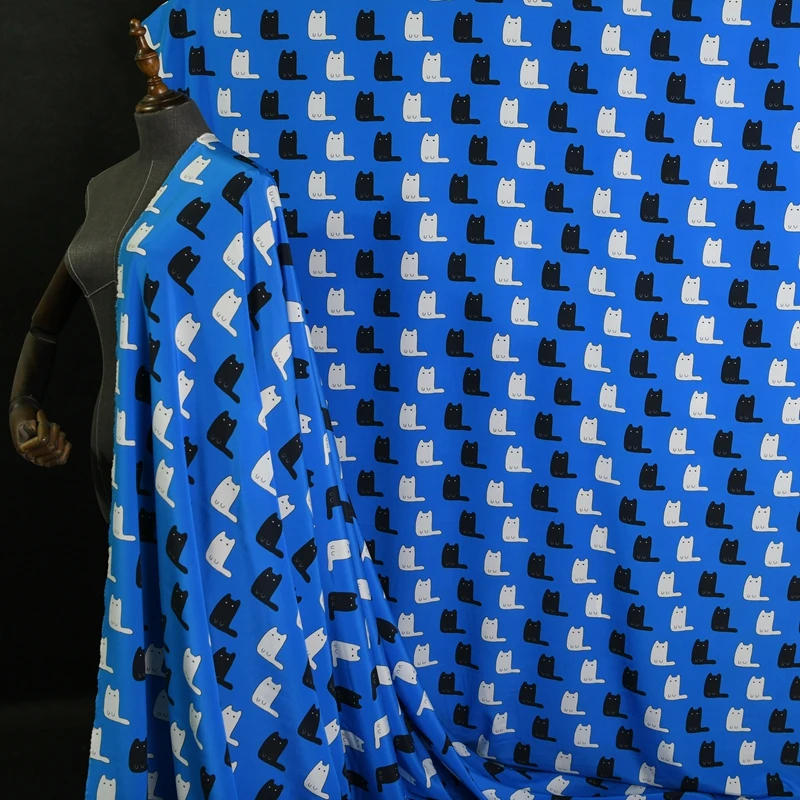 

Эластичная атласная шелковая ткань с принтом, ширина 138 см, 16 Момми, мягкая шелковая ткань из тутового шелкопряда для шарфов, платьев, рубашек, швейный материал